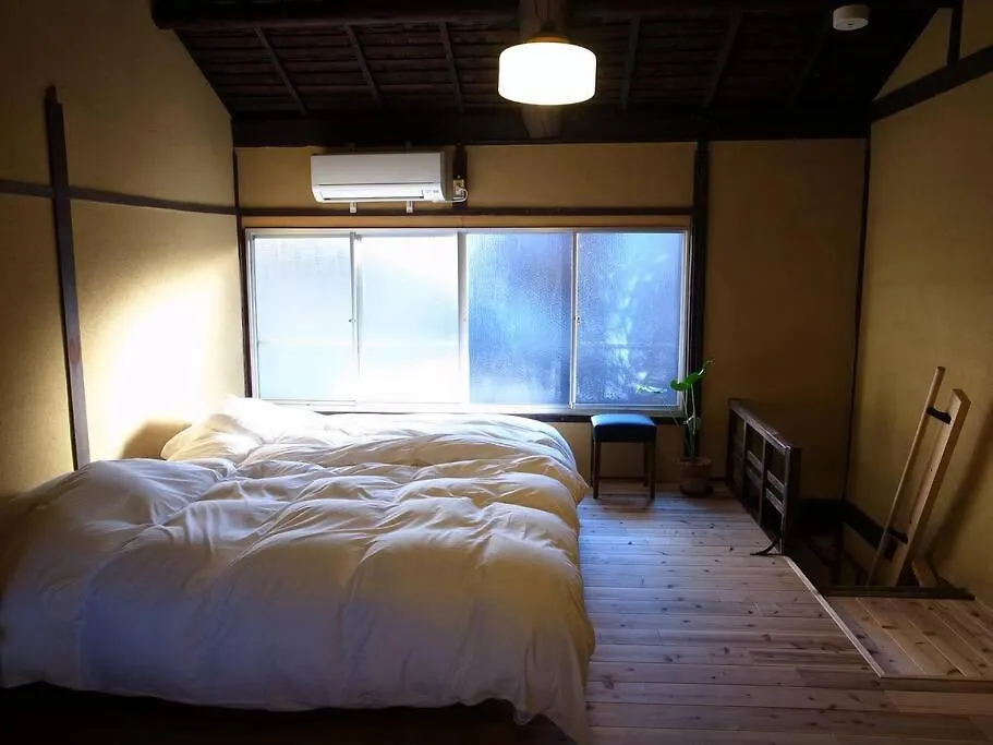 Higashi Matsuyacho East Villa Kyoto 0*,